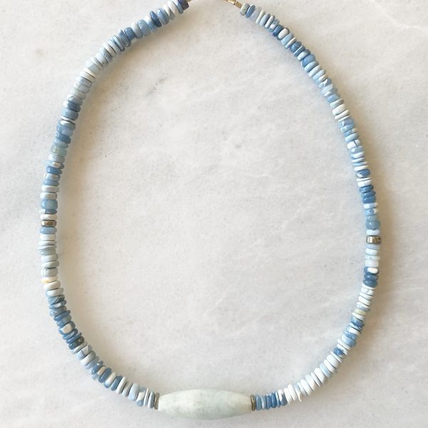 collier pierres naturelles turquoises, lapis lazuli, opale, aigue-marine